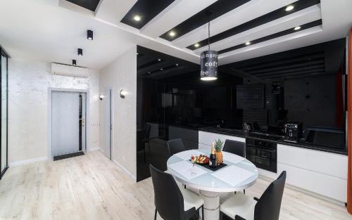 VIP Apartments in Arcadia with Sea View.