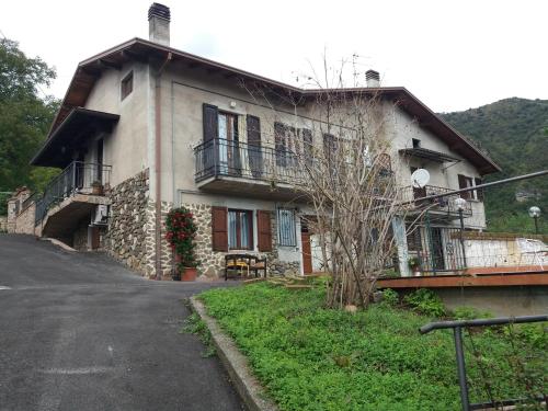  cimmo, Ferienwohnung in Tavernole sul Mella