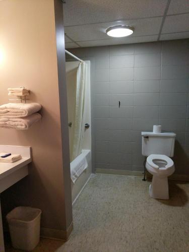 Attican Motel - Attica - Batavia - Warsaw - Darien Lake - image 3