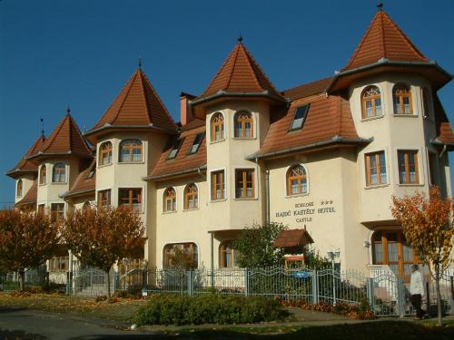 . Hajdú Kastély Hotel