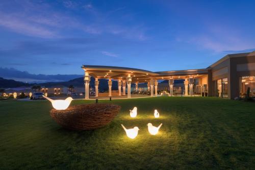 La Marquise Luxury Resort Complex - image 3