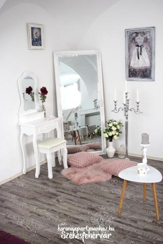  Korona Apartman Székesfehérvár, Unterkunft in Székesfehérvár