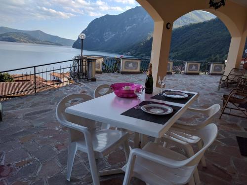 Balcony/terrace, Gina's Apartment in Riva Di Solto