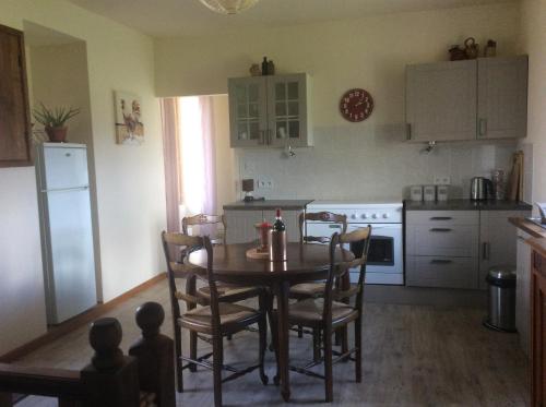 La Jolie Maison gîte à louer Champagnac-la-Rivière