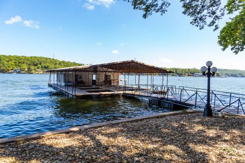 Point View Resort - image 6