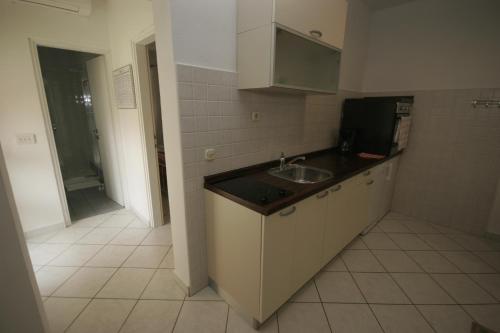 One Bedroom Apartment with Terrace image 10