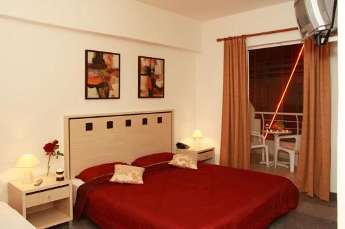Twin Room image 4