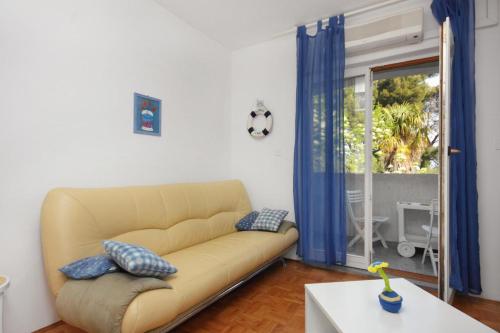 Apartments by the sea Malinska (Krk) - 5315 in Malinska