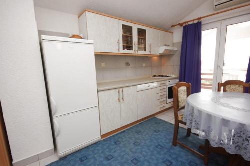 Apartments with a parking space Kraj, Pasman - 8502