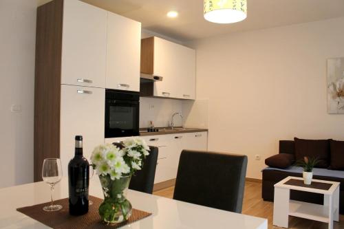  Apartment Podaca 15475e in Podaca