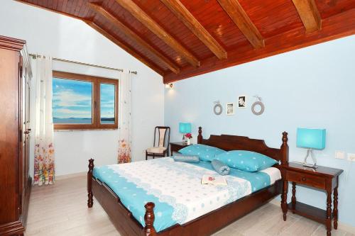  Apartment Seget Vranjica 2976a in Seget Donji
