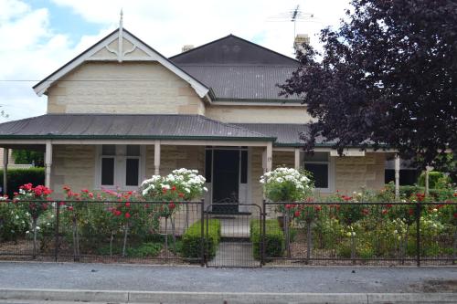 . Tin House in Tanunda