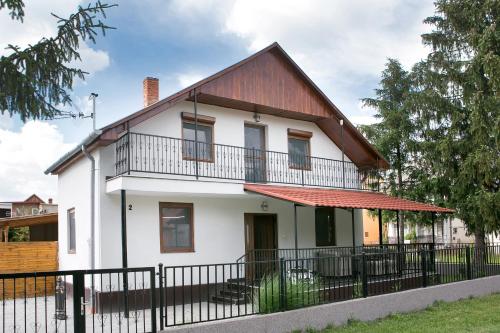 B&B Mezőkövesd - Starlight Apartment - Bed and Breakfast Mezőkövesd