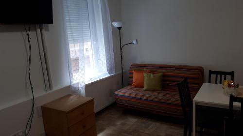Ó-Újlak Apartman - image 8