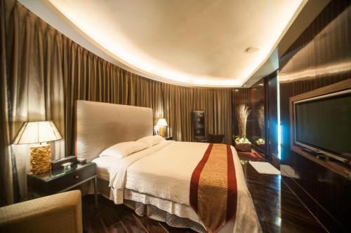 room detail thumbnail 1