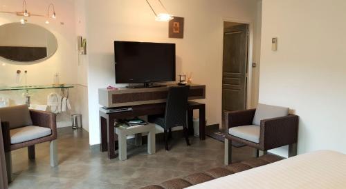 Private Hôtel - image 11