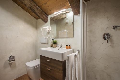 Ca' Del Monastero 9 Collection Spacious Apartment up to 5 Guests - image 7