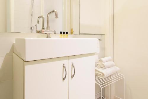 Rome Accommodation Condotti - image 2