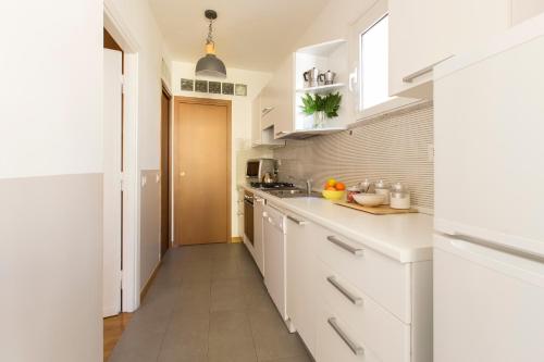 Rome Accommodation Condotti - main image