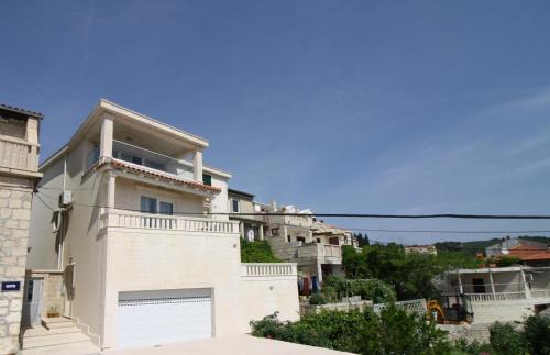  Apartment Wind Rose 2 in Sumartin
