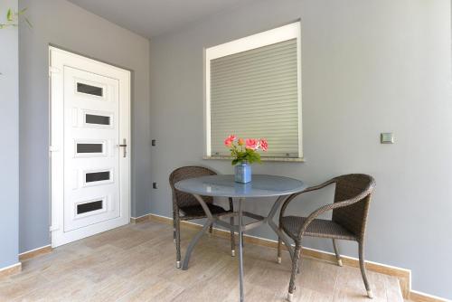 Apartments Volf 1405