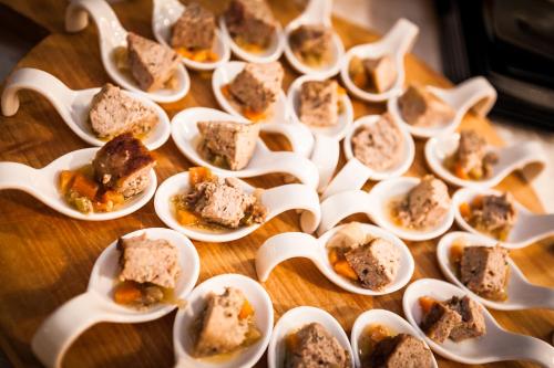 Hotel Executive Meeting & Events - 식음료(F&B)