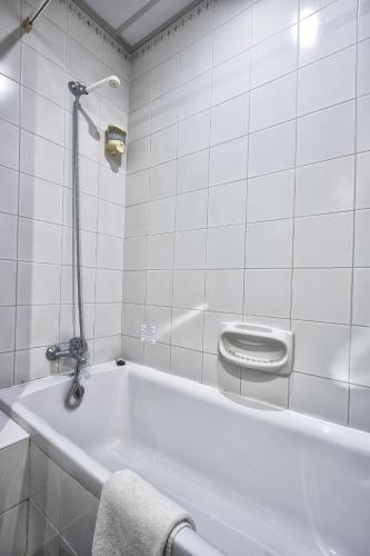 Canifor Hotel - image 13