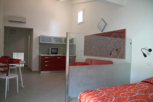 Iride Guest House - Tap to explore photos