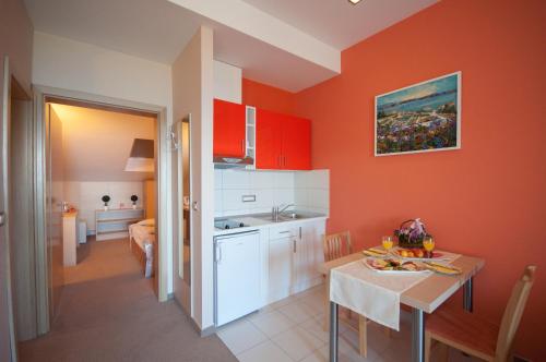 طعام و مشروبات, Hotel Maritimo in ماكارسكا