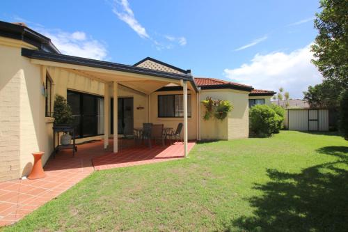 Tekani - Lennox Head