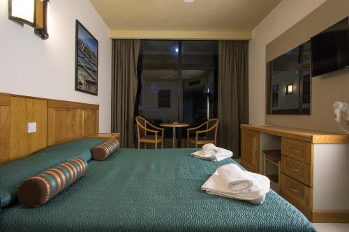 Canifor Hotel - image 4