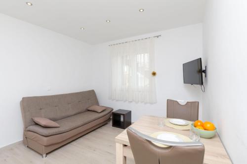 Apartments Danica - image 2