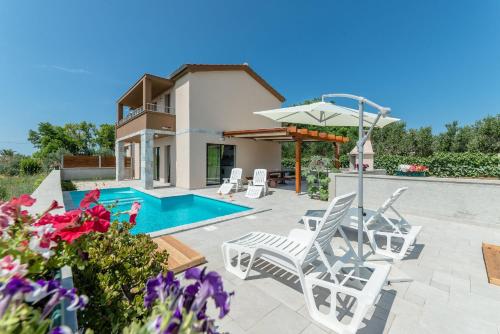 Villa LUSCINIA - Accommodation - Privlaka