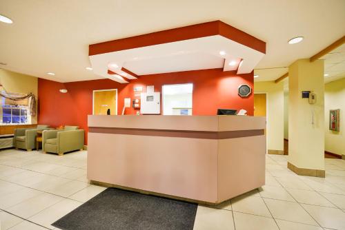 Americas Best Value Inn - East Syracuse