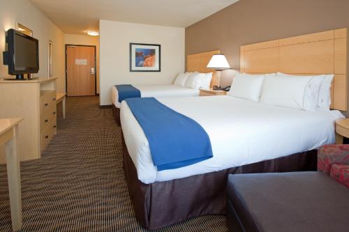 Holiday Inn Express & Suites Salt Lake City West Valley