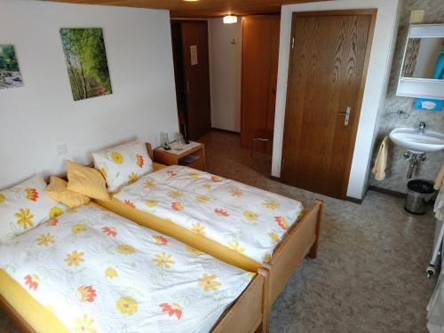  Gasthaus zum Ochsen in Neuhaus