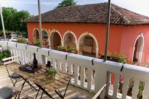  ROOMS "VOLTA" in Oprtalj