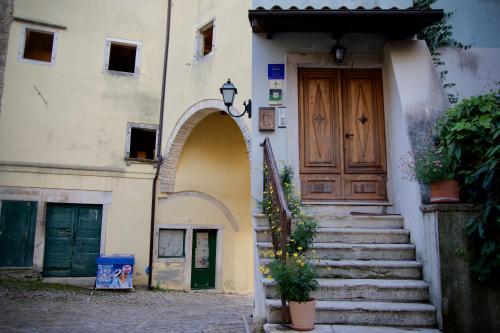  ROOMS "VOLTA" in Oprtalj