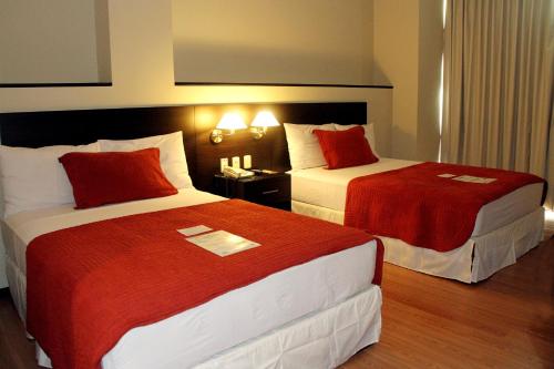 2 double beds