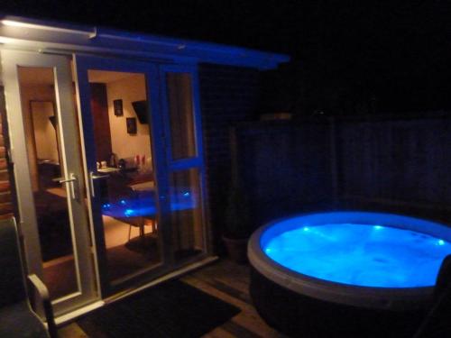 Cypress Log Cabins Accommodation - image 5