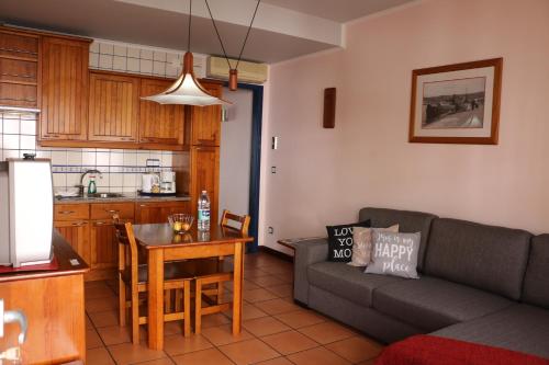 Apartamentos Turisticos Verdemar - image 11