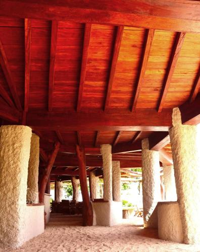 Зовнішній вигляд готелю, Rockwater Resort in Острів Танна