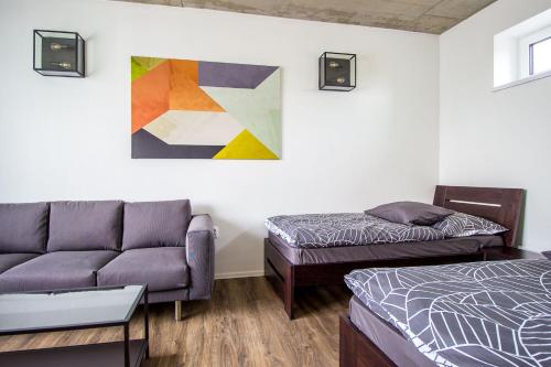 HOTEL 63 - image 11