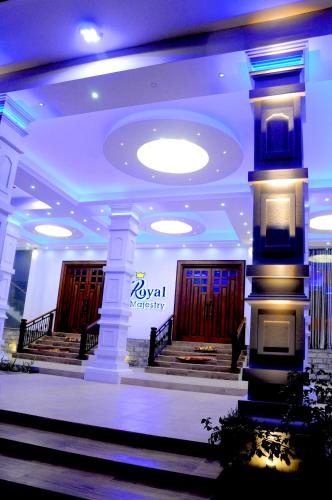 ruwanara royal majestry in أخرى