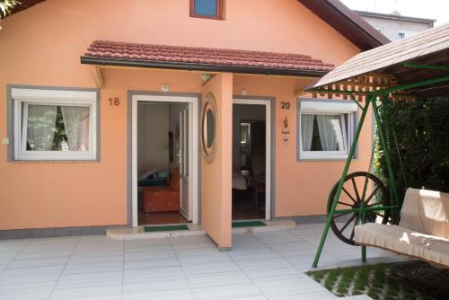  Sobe Dario, Pension in Daruvar bei Španat