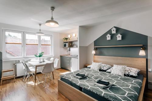 Studio Apartment