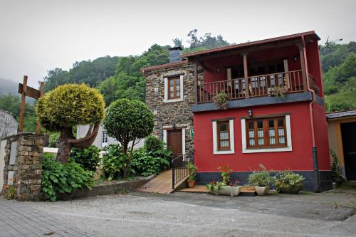  Apartamentos El Llago in Boal