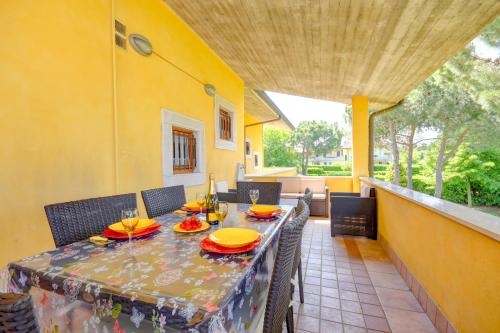 Sirmione Beach Apartment - image 13