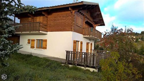 Haut de Chalet L'entasse n°9