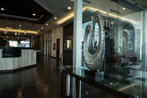 Előcsarnok, Lithio Hotel in Astilleros